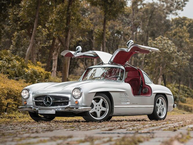 1954-mercedes-benz-300sl-amg--image-via-rm-auctions_100460869_l.jpg