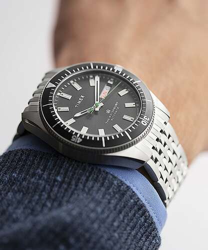 TW2V24900_W