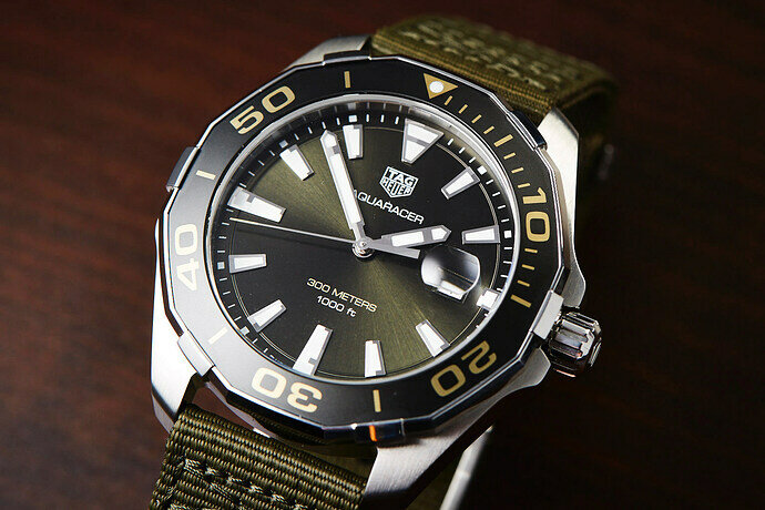 TAG-Heuer-Aquaracer-300m-Quartz-1-26
