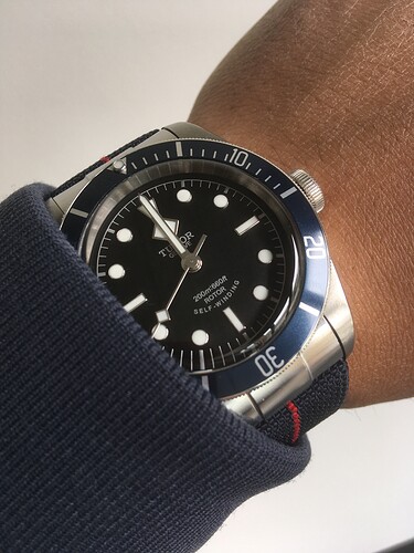 OH.watches.Tudor.BlackBayBlue.wristshot_03.190516