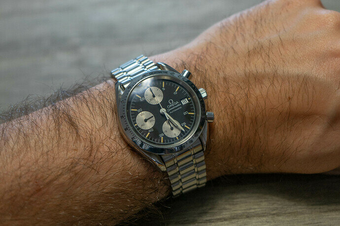 Omega Speedmaster Date-4