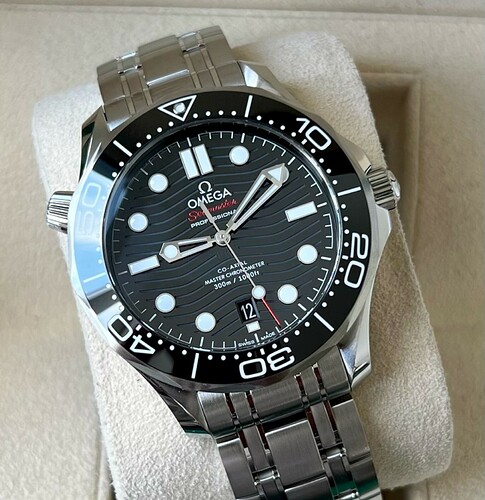 Omega-Seamaster-ref-210.30.42.20.01.001-Dux-Watches-DR00520-Photo-01