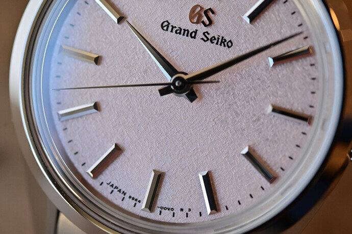 Grand-Seiko-Heritage-Collection-44GS-55th-Anniversary-Limited-Edition-Cherry-Blossom-SBGW289-36.5mm-hand-wound-hands-on-5-768x511