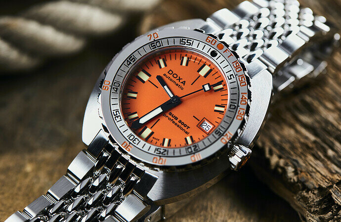 DOXA-Sub-300T-Orange-1329