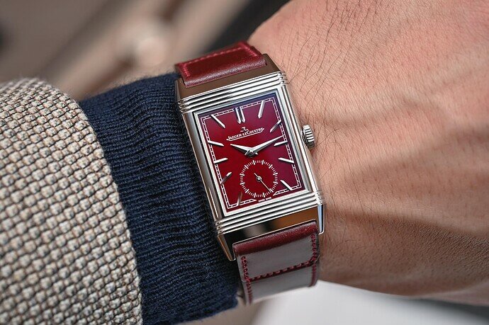 Jaeger-LeCoultre-Reverso-Tribute-Small-Seconds-Burdundy-Q397846J-1