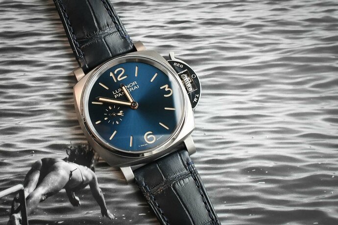 Panerai-Luminor-Due-3-Days-Titanio-42mm-PAM00728-5