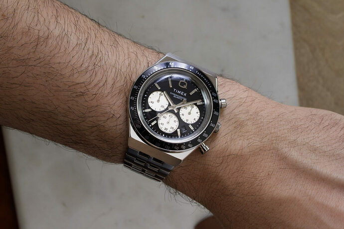 Timex-Q-Chronograph-13-1140x760
