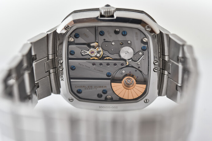 Charles-Zuber-Perfos-luxury-sports-watch-integrated-bracelet-hands-on-11