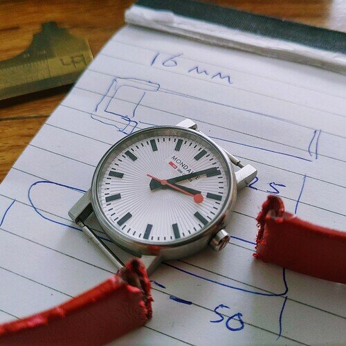 mondaine-30305_03