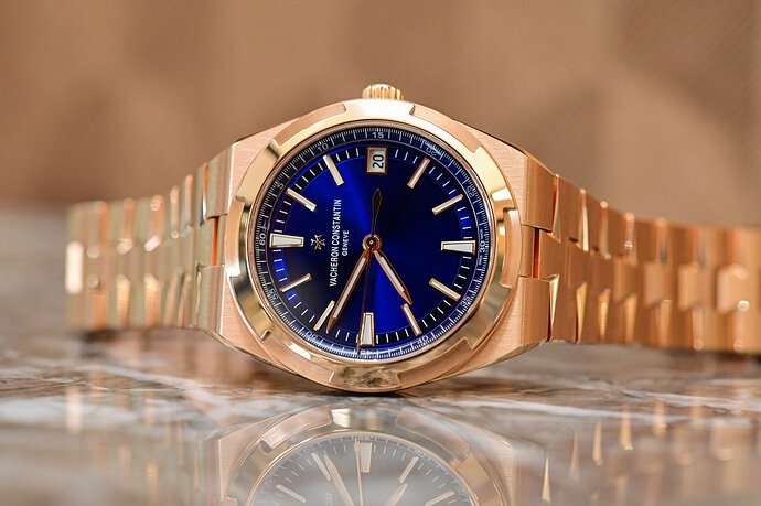 Vacheron-Constantin-Overseas-Self-Winding