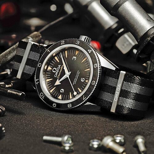omega_seamaster_300_spectre_watch.jpg__1536x0_q75_crop-scale_subsampling-2_upscale-false