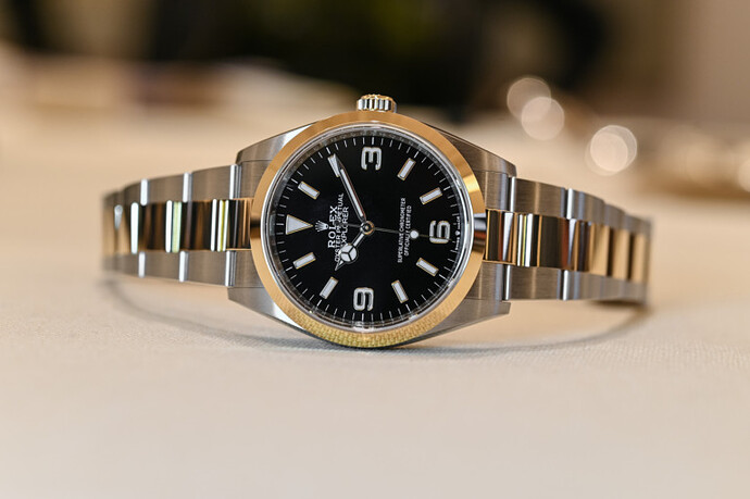 2021-Rolex-Explorer-1-36mm-124270-124273-hands-on-5-768x511