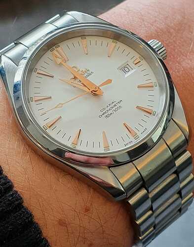 Omega 1002