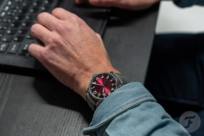 H.-Moser-Cie-Heritage-Dual-Time-8809-1200.008