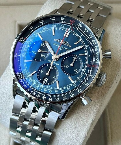 https___duxwatches.com_wp-content_uploads_2023_06_Breitling-Navitimer-B01-41-ref-AB0139-Dux-Watches-DR00544-Photo-03~2