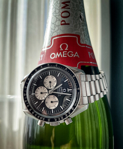 Omega Speedy Tuesday Alaska III (81)
