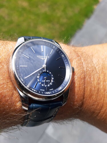 16896767902953598636154537386893