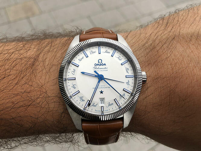 hodinky_omega_globemaster_annual_calendar_13033412202001_z2