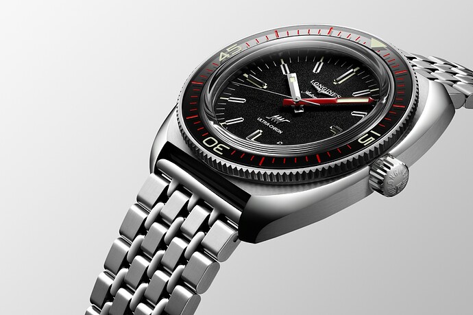 longines-ultra-chron-l2-836-4-52-6-detailed-view-3000x2000-102-1686568607