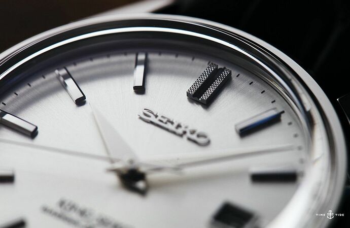 KING-SEIKO-SJE083Y1-14710-600x391@2x