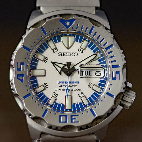 SEIKO-8