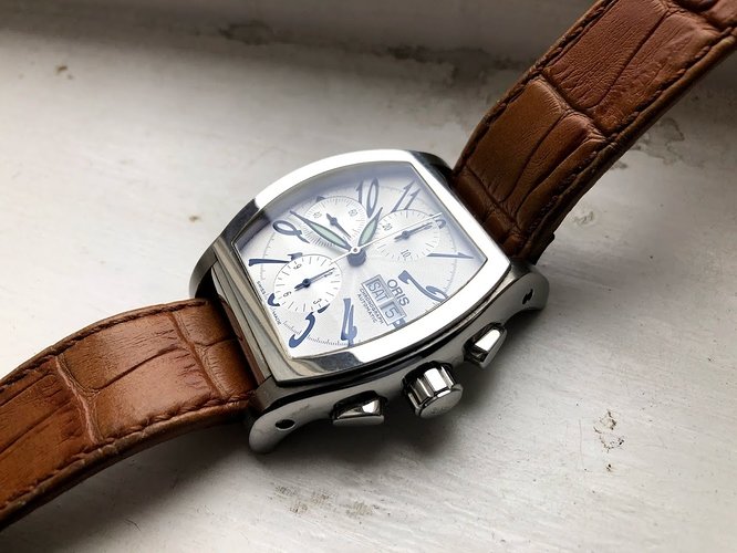OrisMilesTonneauChrono