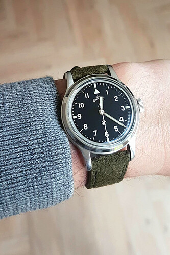Navigator olive suede