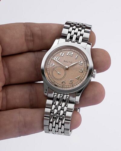 baltic_mr01_salmon_dial_with_b_1664549370_20479643_progressive