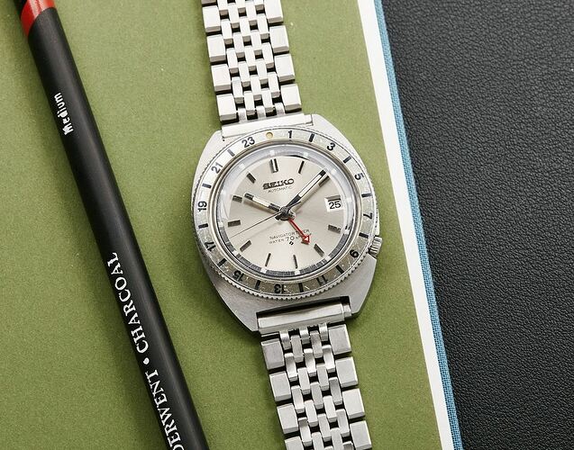 Seiko navigator silver dial