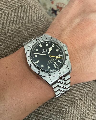 tudor_black_bay_pro_jubilee_br_1670758061_48736e12_progressive