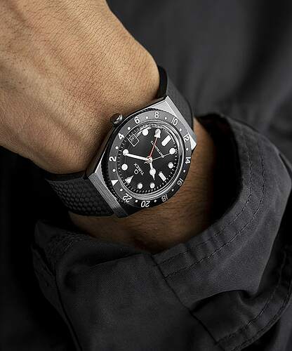 Q Timex GMT