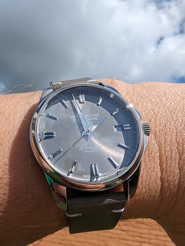 PXL_20230830_115921552