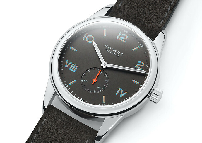 Nomos-CLUB-CAMPUS-38-NIGHT-Ref-738-Close-up