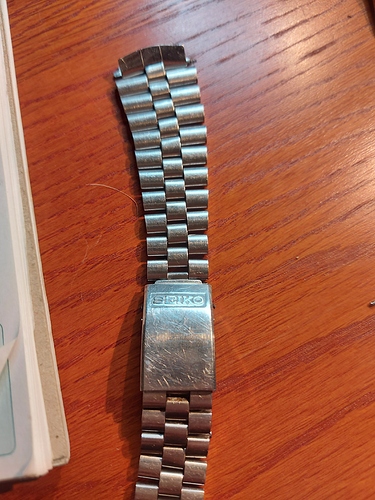 1604944025532172129752320187747