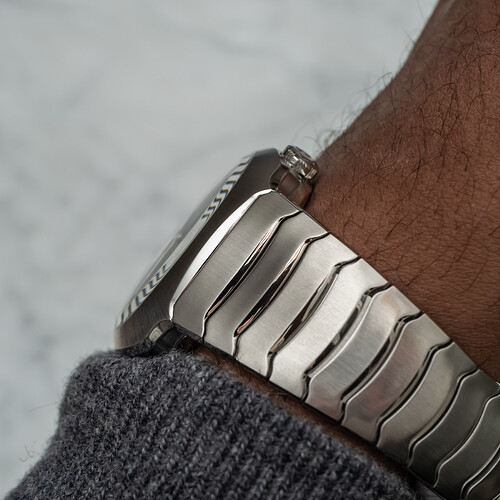 H-Moser-Cie-Streamliner-Perpetual-Calendar