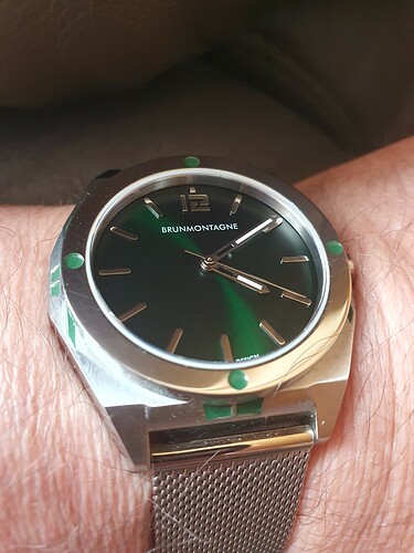 Groene BM op mesh