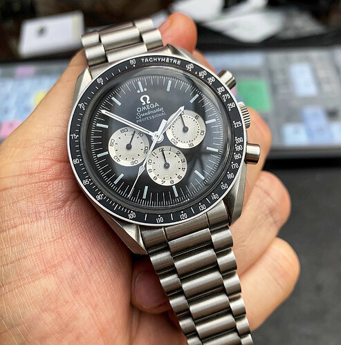 Omega Speedy Tuesday Alaska III (50)
