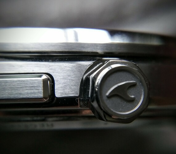 Casio OCW T200 - Close up 3