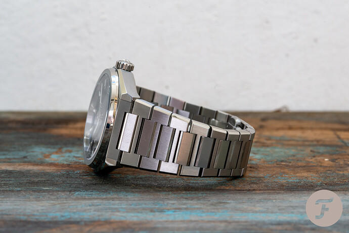 zenith-defy-classic-41-4270 (1)