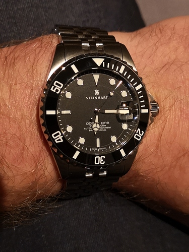 16073180525303761342605014179