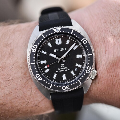 Seiko-Prospex-Automatic-Diver-200m-SPB317J1-hands-on-2