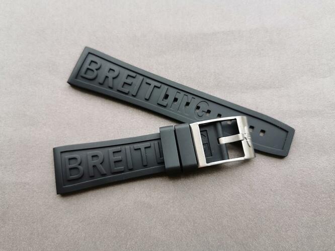 breitling_pro_diver_24mm_black_1592468305_647a516d_progressive