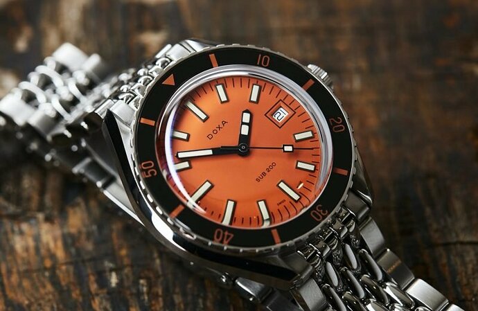 doxa-sub-200-professional-7991035110-5-800x521