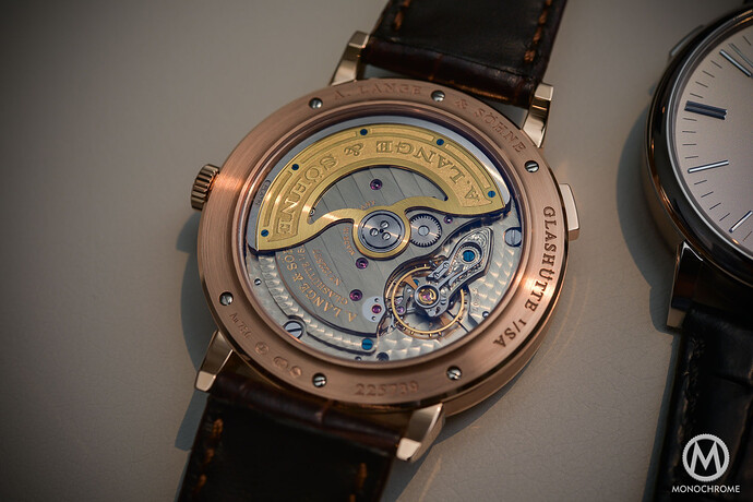 Lange-Sohne-Saxonia-Moon-Phase-Automatic-outisze-date-SIHH-2016-_0604