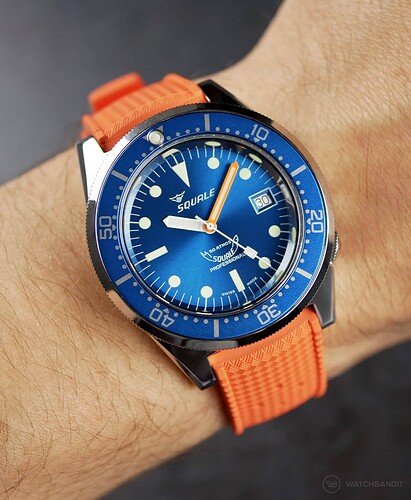 Squale-1521-Polished-Blue_tropical-style-rubber-strap-orange-min