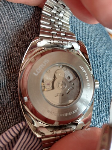 16935657427385384580009312206318