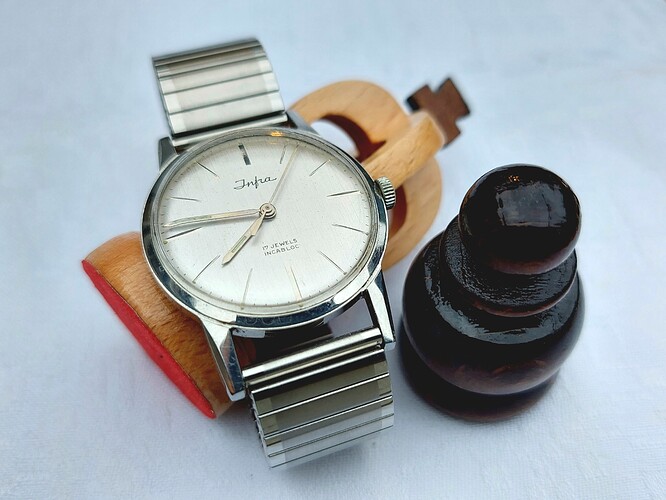 e69473220b10cfb4dcd5bbd38f756c1d48abe955