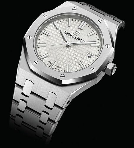 Audemars-Piguet-Royal-Oak-Self-winding-New-34mm-Model-RO_77350ST-OO-1261ST-01_closeup_GP07_JPEG