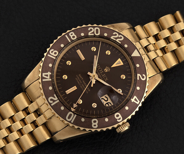 20_1675_GOLD__1586-Recovered.jpg