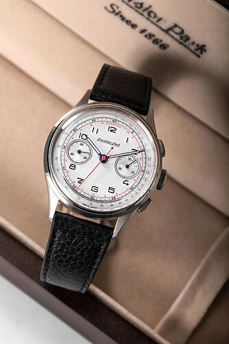 excelsior-park-box-black-strap-white-dial-6_1080x